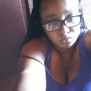 Meet your Posher, Alicia